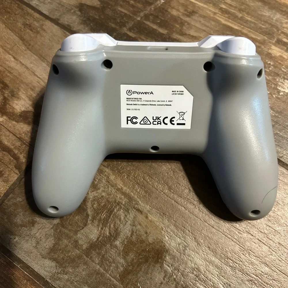 NEW Nintendo Switch Controller - White and Gray
